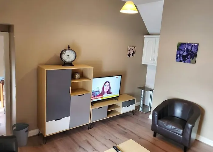 Apt. 2 - Town Centre * Bagenalstown